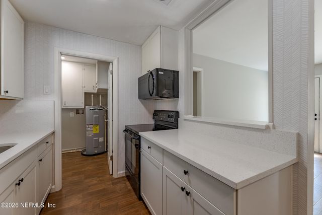 3079 PURDOM Drive, Jacksonville, FL 32223