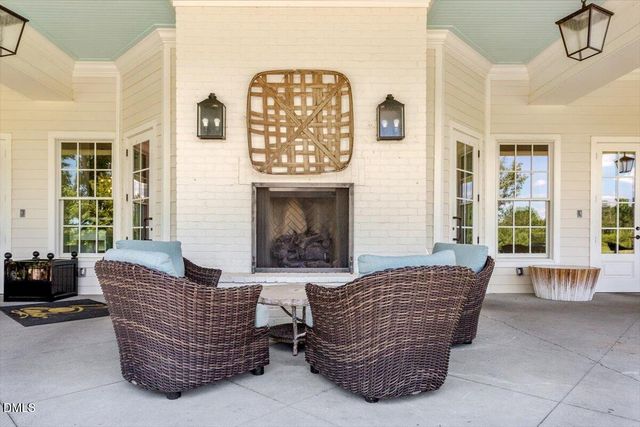 640 Ivy Arbor Way, Holly Springs, NC 27540