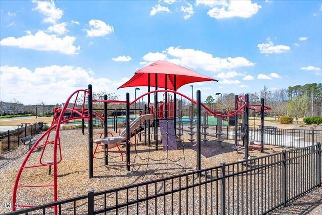 640 Ivy Arbor Way, Holly Springs, NC 27540