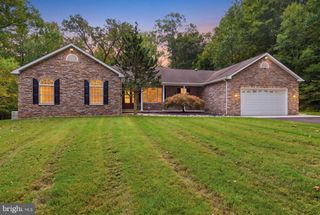 1669 FENNEL RD, Quakertown, PA 18951