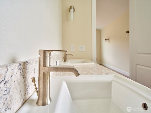 118 ANNABELLE Street, Castle Rock, WA 98611