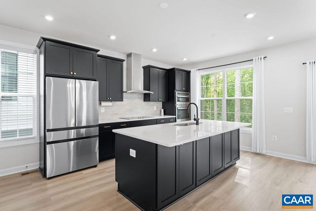 3719 PARADISE PARK LN, Charlottesville, VA 22902