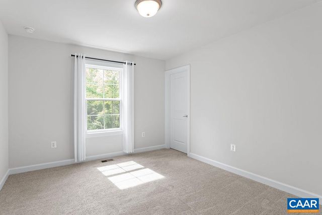 3719 PARADISE PARK LN, Charlottesville, VA 22902
