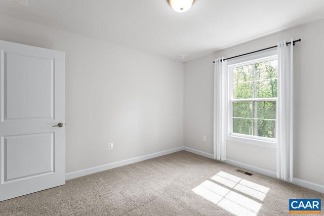 3719 PARADISE PARK LN, Charlottesville, VA 22902