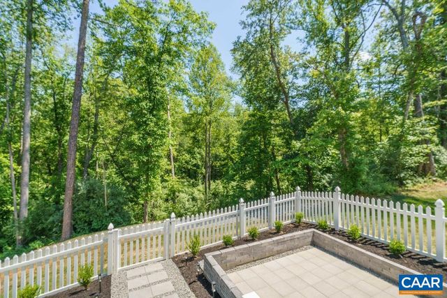 3719 PARADISE PARK LN, Charlottesville, VA 22902