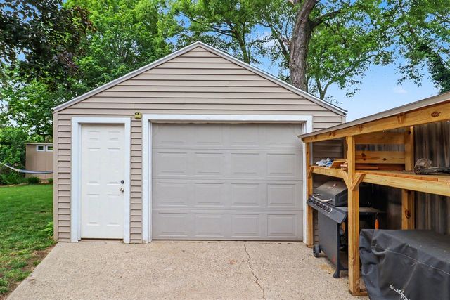 1055 Kelsey Street, Grand Rapids, MI 49505