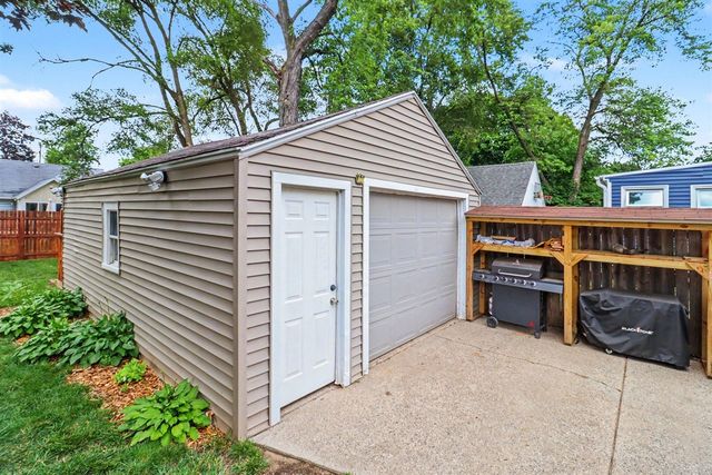 1055 Kelsey Street, Grand Rapids, MI 49505