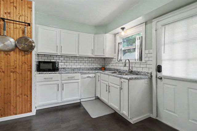 1055 Kelsey Street, Grand Rapids, MI 49505