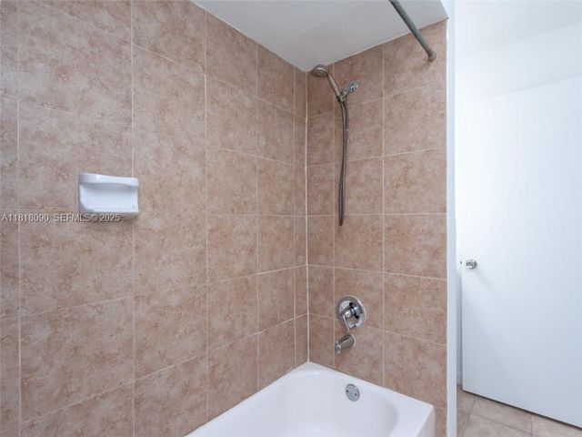 1235 SW 46th Avenue 707, Pompano Beach, FL 33069