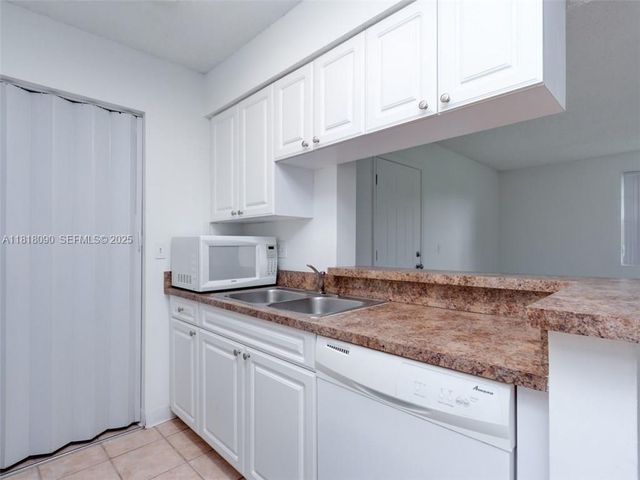1235 SW 46th Avenue 707, Pompano Beach, FL 33069