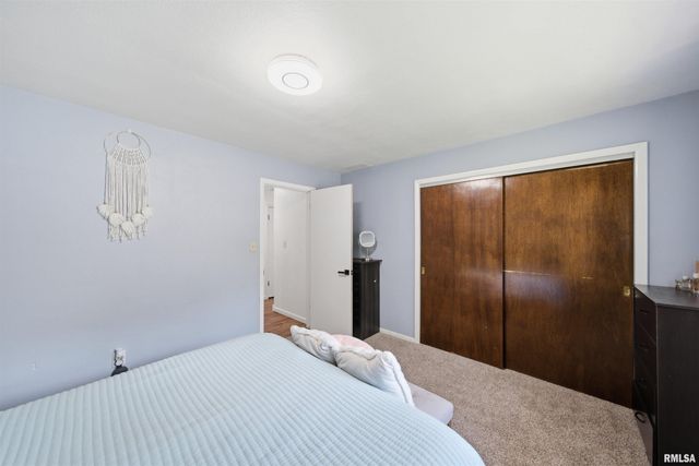638 N COOLIDGE Court, West Peoria, IL 61604