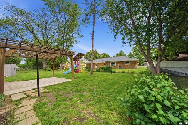 638 N COOLIDGE Court, West Peoria, IL 61604