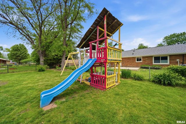 638 N COOLIDGE Court, West Peoria, IL 61604