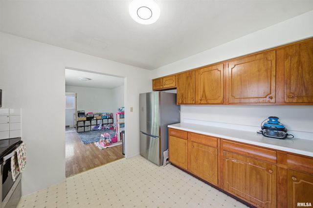 638 N COOLIDGE Court, West Peoria, IL 61604