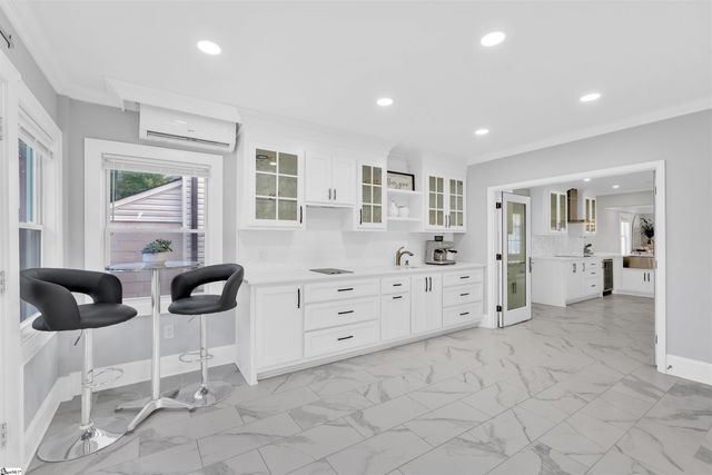 380 Forrester Drive, Greenville, SC 29607
