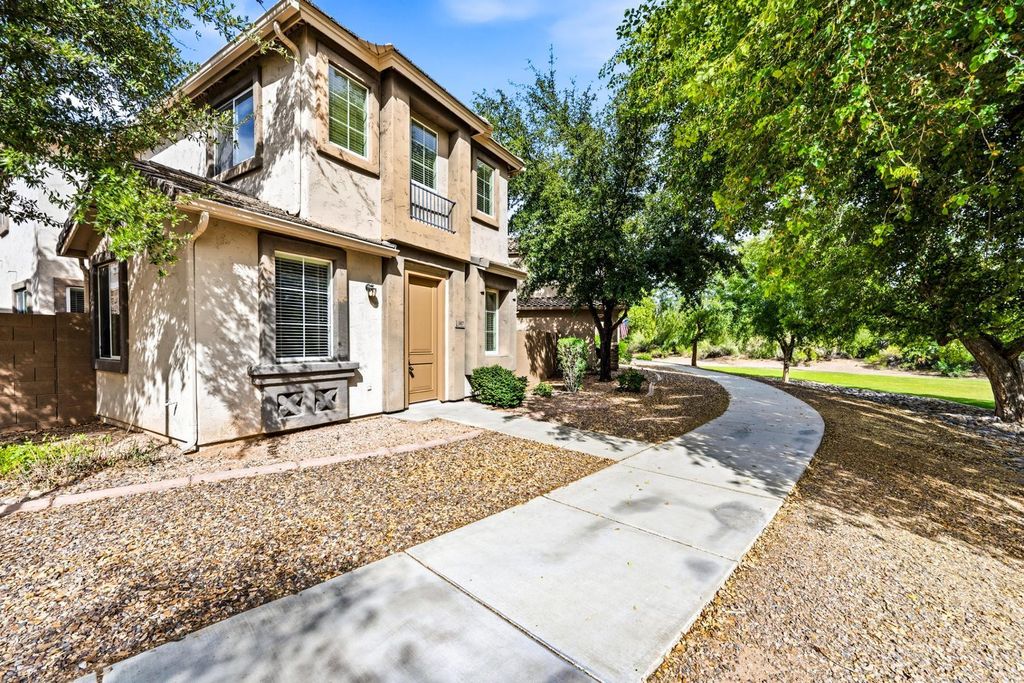 1637 S Wildrose, Mesa, AZ 85209