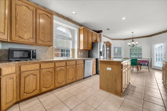 5508 Rolling Meadows Drive, Fort Worth, TX 76123