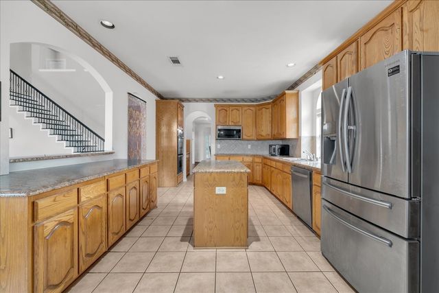 5508 Rolling Meadows Drive, Fort Worth, TX 76123