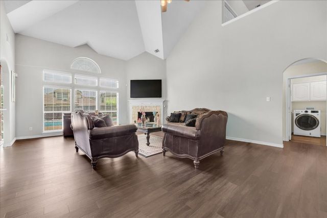 5508 Rolling Meadows Drive, Fort Worth, TX 76123