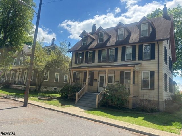10 5Th St, Frenchtown Boro, NJ 08825