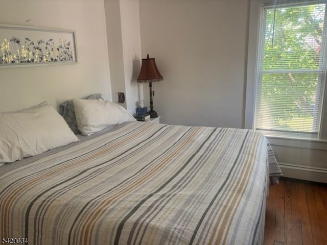 10 5Th St, Frenchtown Boro, NJ 08825