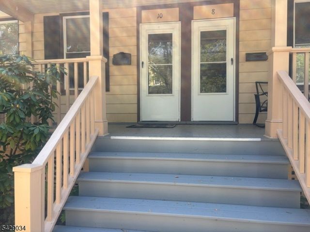 10 5Th St, Frenchtown Boro, NJ 08825