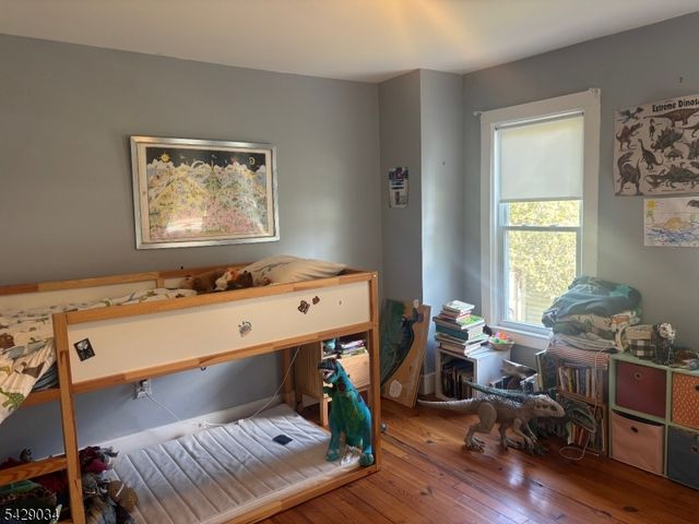 10 5Th St, Frenchtown Boro, NJ 08825