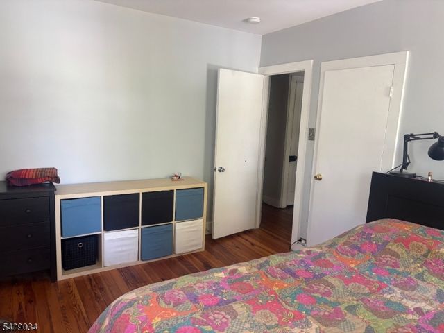 10 5Th St, Frenchtown Boro, NJ 08825