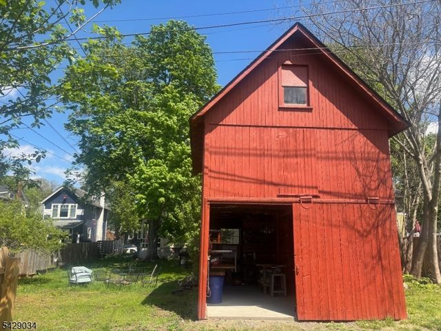 10 5Th St, Frenchtown Boro, NJ 08825