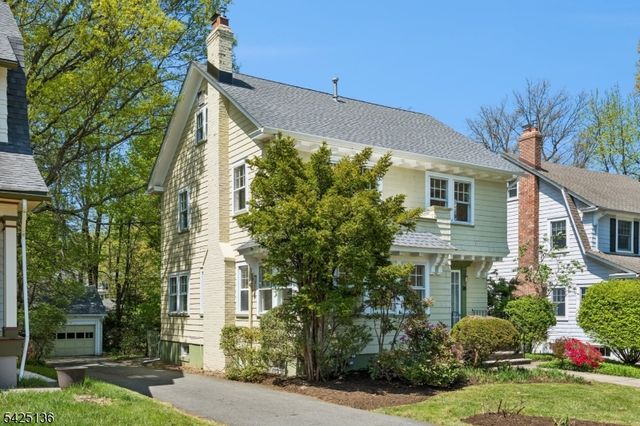 16 Duryea Rd, Montclair Twp., NJ 07043