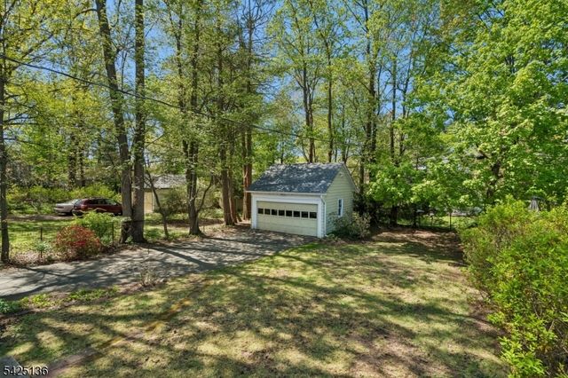 16 Duryea Rd, Montclair Twp., NJ 07043