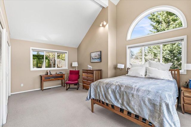 2014 Crestview Drive, Ashland, OR 97520