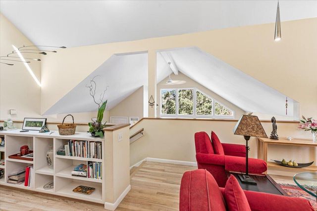 2014 Crestview Drive, Ashland, OR 97520