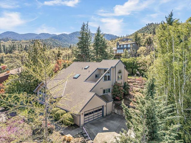 2014 Crestview Drive, Ashland, OR 97520