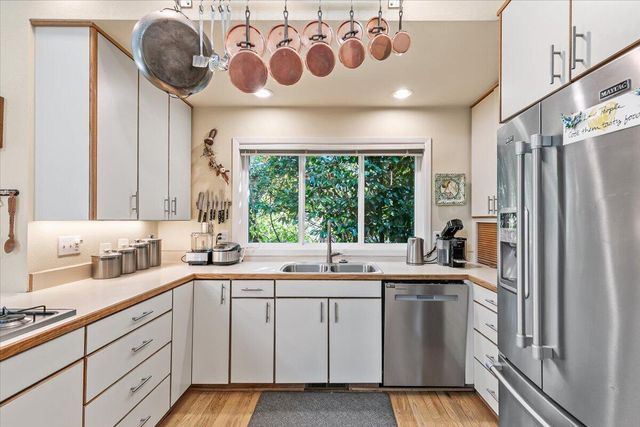 2014 Crestview Drive, Ashland, OR 97520