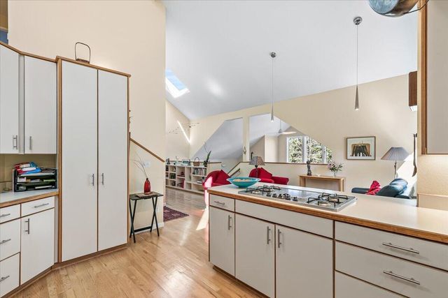 2014 Crestview Drive, Ashland, OR 97520