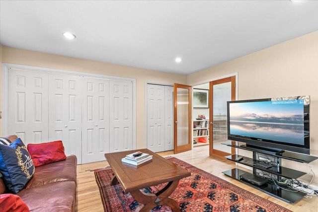 2014 Crestview Drive, Ashland, OR 97520