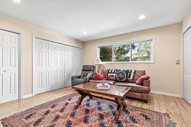 2014 Crestview Drive, Ashland, OR 97520