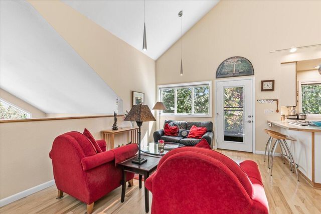 2014 Crestview Drive, Ashland, OR 97520