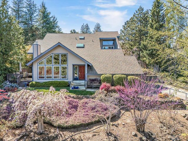 2014 Crestview Drive, Ashland, OR 97520