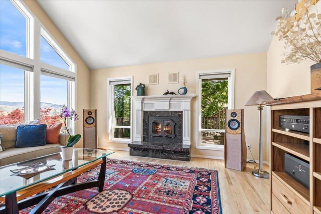 2014 Crestview Drive, Ashland, OR 97520