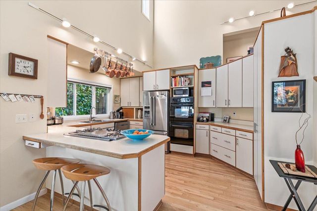 2014 Crestview Drive, Ashland, OR 97520