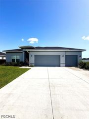 241 NW 6TH PL, Cape Coral, FL 33993