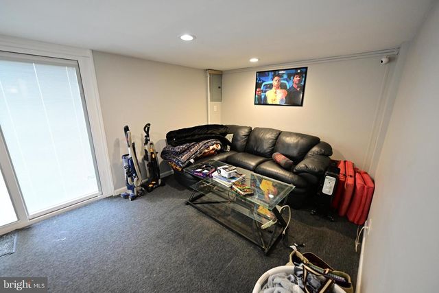 1537 N 13TH ST, Philadelphia, PA 19122