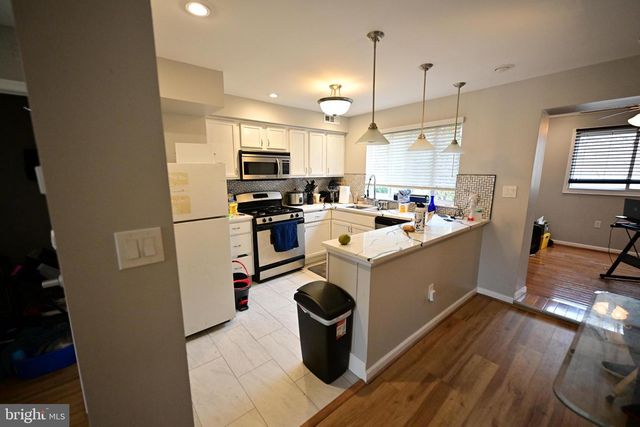 1537 N 13TH ST, Philadelphia, PA 19122