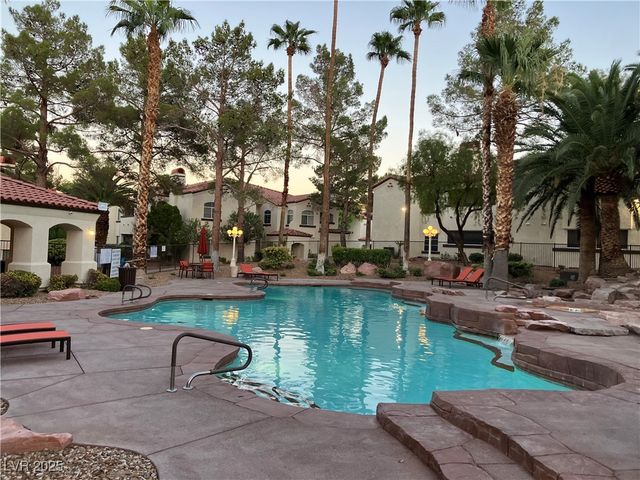 2975 Bluegrass Lane 521, Henderson, NV 89074