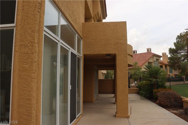 7890 Castle Pines Avenue, Las Vegas, NV 89113