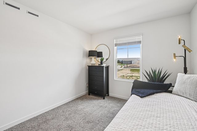 2465 Semillon Street, Oswego, IL 60543