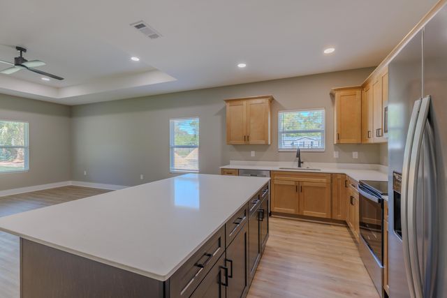 1001 BREMEN Avenue, Pensacola, FL 32507