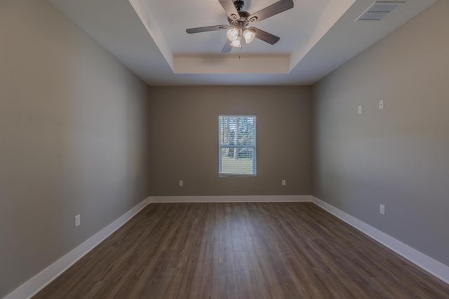 1001 BREMEN Avenue, Pensacola, FL 32507